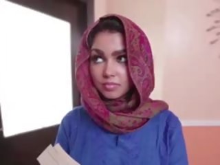 Arab nastolatka ada dostaje za ciepły cipka krem